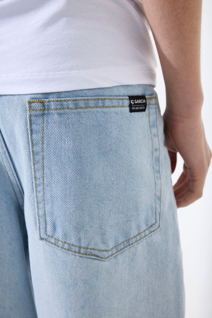 Short GARCIA 394-5033 bleached