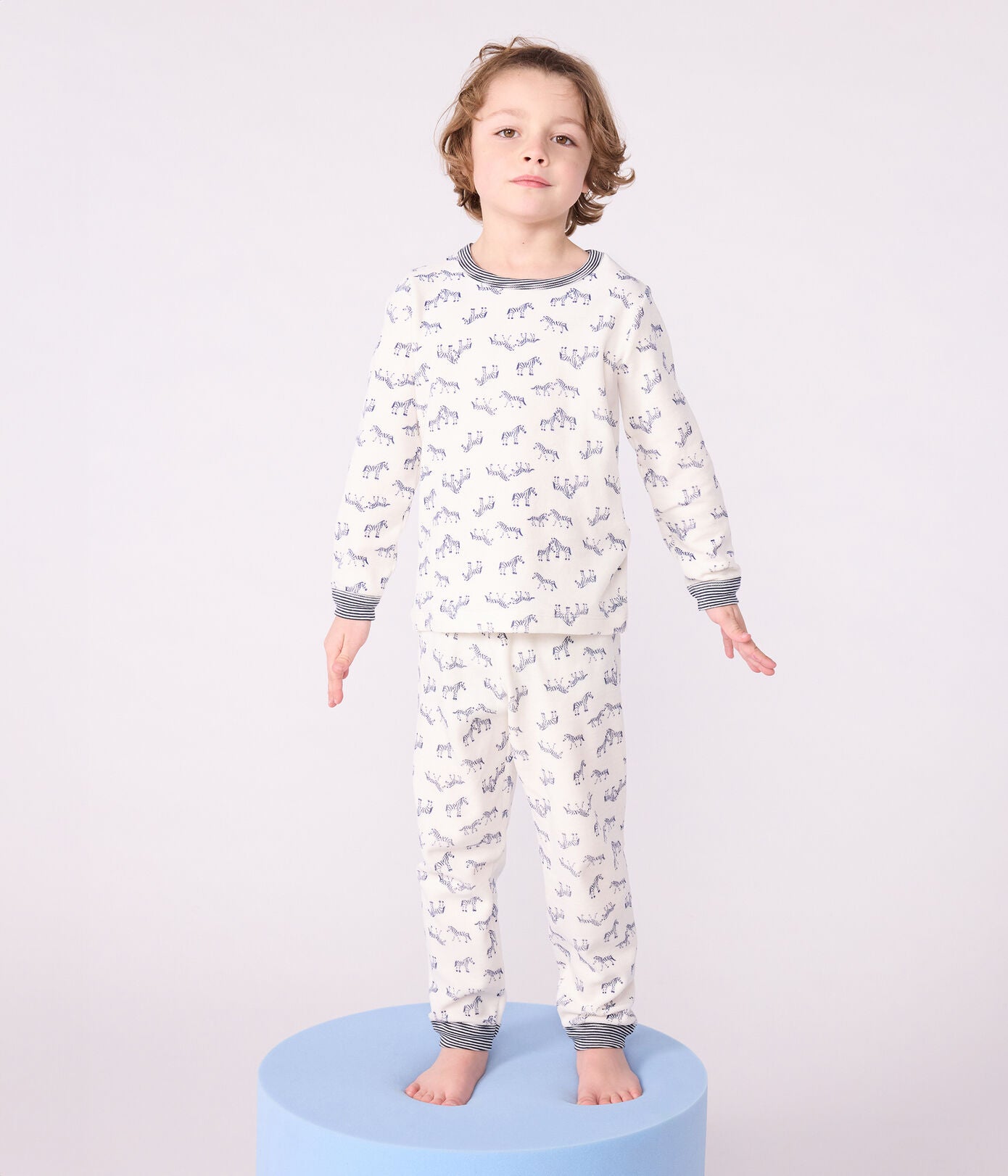 Pyjama garçon en velours PETIT BATEAU zèbres